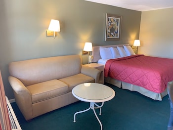 Room, 1 King Bed, Non Smoking (Deluxe)
