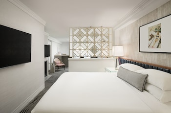 Deluxe King Suite