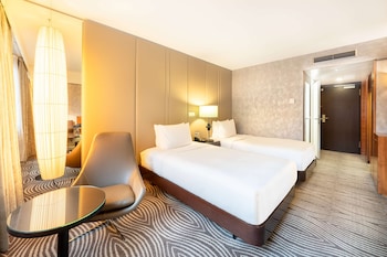 Twin Executive Room with Dome View, 2 Single Beds (Lounge Access)