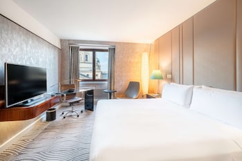 King Guest Room with Dome View, 1 King Bed