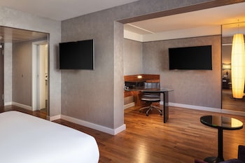 Room, 1 King Bed, Accessible