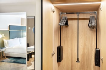 Studio, Accessible (Residence)
