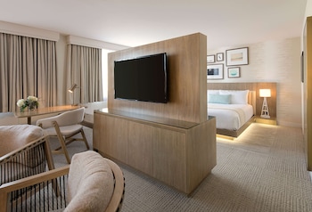 Junior Suite, 1 King Bed