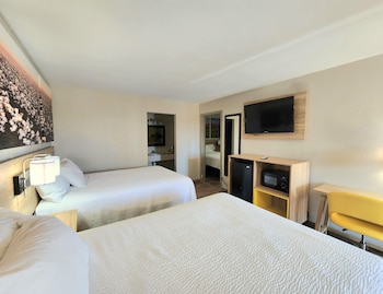 Room, Non Smoking (Multiple Beds)