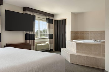 Deluxe Suite, 1 King Bed, Non Smoking (1 Bedroom)