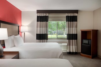 Room, 2 Queen Beds, Accessible, Non Smoking (Mobility/Hearing,roll-in shwr)