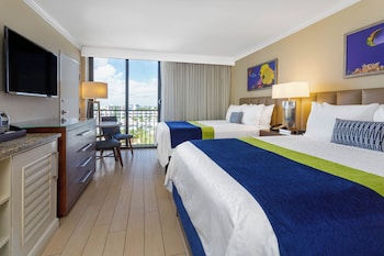 Room, 2 Queen Beds, Non Smoking, City View (Mobility/Hearing)