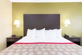 Room, 1 King Bed, Accessible, Non Smoking (Mobility)