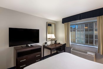 Standard Room, 1 Queen Bed, Non Smoking