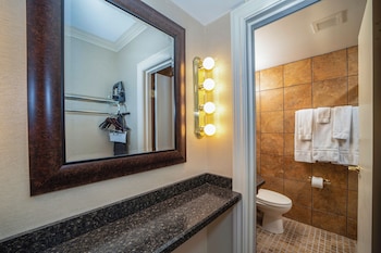 Premier Room, 1 King Bed