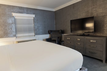 Suite (Avalon)