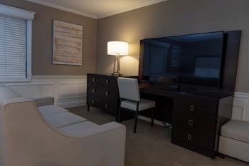 Junior Suite, Multiple Beds