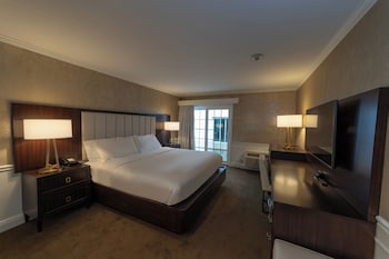 Luxury Room, 1 King Bed (Veranda)