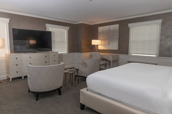 Room, 1 King Bed, Jetted Tub