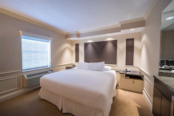 Premier Room, 1 King Bed