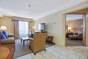 Standard Suite, 1 King Bed with Sofa bed, Kitchenette