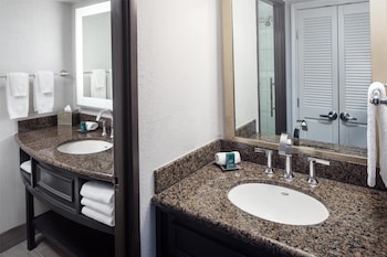 Junior Suite, 1 King Bed