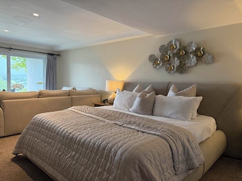 Junior Suite with Hot tub (for adults only)