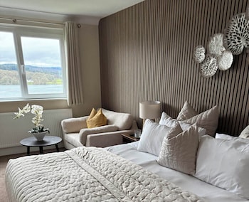 Cosy double with view