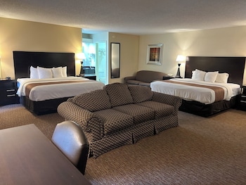 Suite, Multiple Beds, Non Smoking