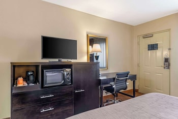 Standard Room, 1 Queen Bed, Non Smoking