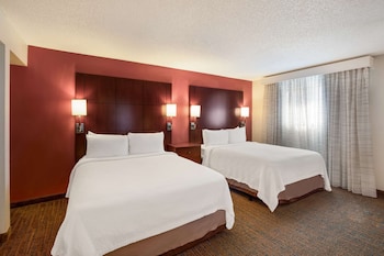 Suite, 2 Queen Beds, Non Smoking (with Sofabed, Full Kitchen)