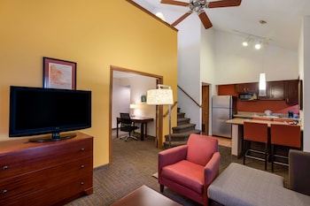 Suite, 2 Queen Beds, Non Smoking (with Sofabed, Full Kitchen)