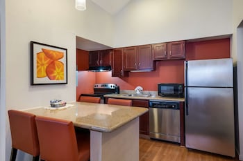 Suite, 2 Queen Beds, Non Smoking (with Sofabed, Full Kitchen)