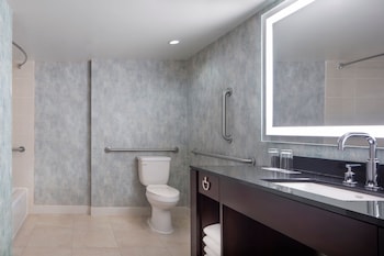 Standard Room, 1 King Bed (Mobility/Hearing Accessible, Tub)