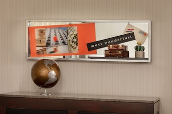 Room, 1 King Bed, City View (Hearing Accessible)