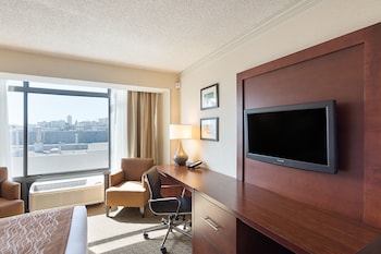 Traditional Room, 1 Queen Bed, City View