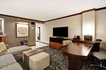 Suite, 2 Double Beds, Mountain View