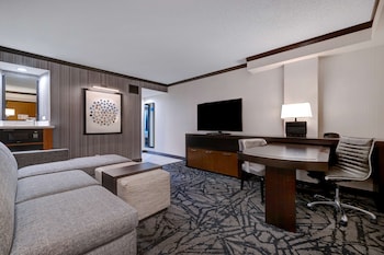 Suite, 2 Double Beds, Mountain View