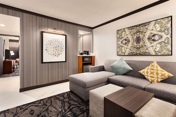 Studio, 2 Double Beds, Accessible (Roll-in Shower)
