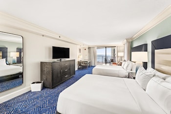 Room, 2 Queen Beds, Accessible, Bay View (Mobility & Hearing, Bathtub)