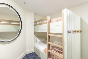 Deluxe Suite, 2 Queen Beds