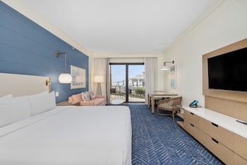 Room, 1 King Bed, Lanai, Pool View