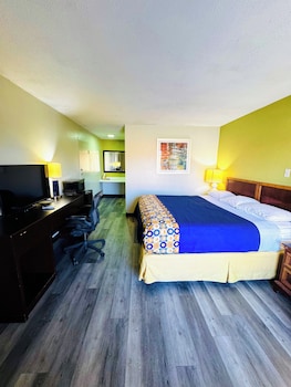 Room, 1 King Bed, Non Smoking