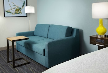 1 King Bed Study with Sofabed, Non Smoking