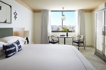 Room, 1 King Bed, City View
