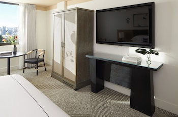 Room, 1 King Bed, City View