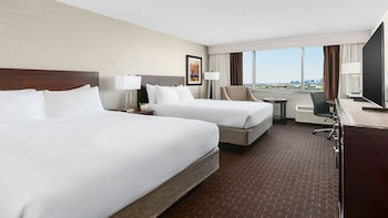 Standard Room, 2 Queen Beds, Accessible (Communications)