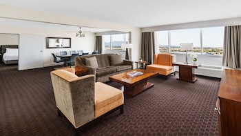 Suite, 1 Bedroom (with Living Area)
