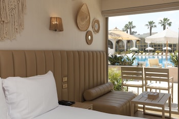 Twin Room with Pool View