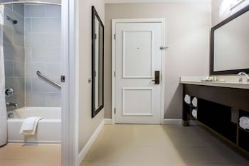 Room, 2 Queen Beds, Non Smoking- Ground Floor