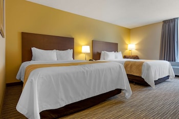 Standard Room, 2 Queen Beds, Non Smoking