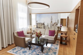 Deluxe Suite