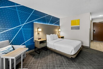 Room, 1 Queen Bed, Hearing Accessible, Non Smoking (Mobility Accessible)