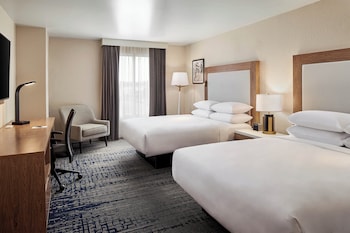 Traditional Room, 2 Queen Beds (Hearing Accessible)