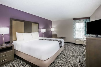 Suite, 1 King Bed, Non Smoking